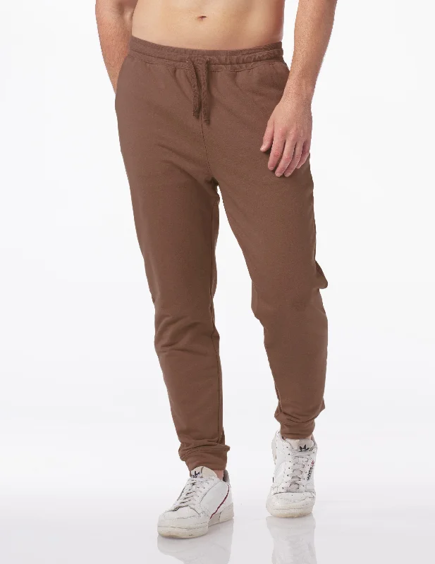 Streetwear Look Juniper Jogger: Espresso