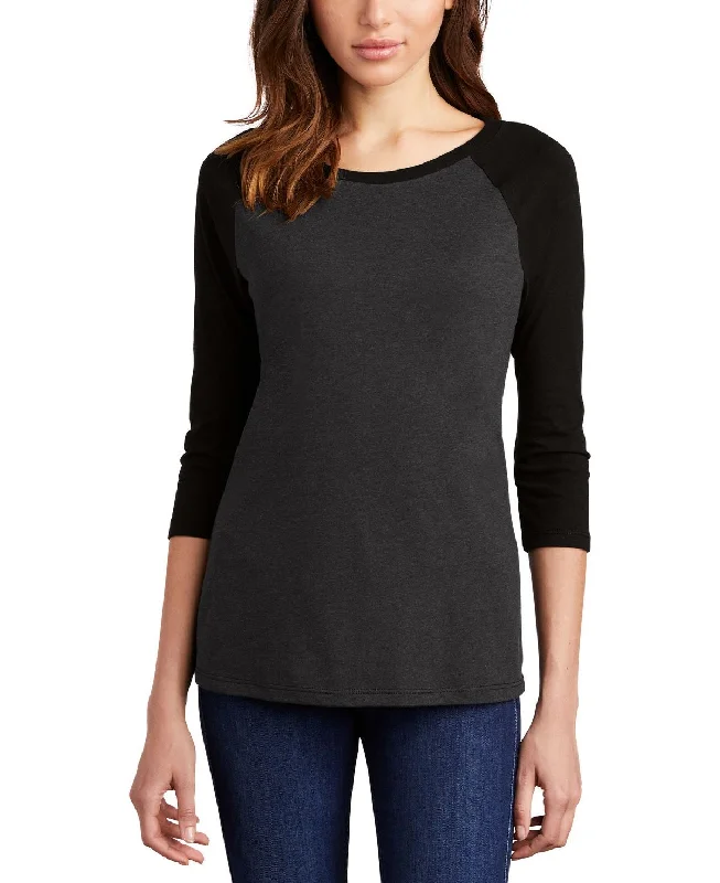 Streetwear Look Women's 3/4 Sleeve Raglan Tee with Back Neck Tape